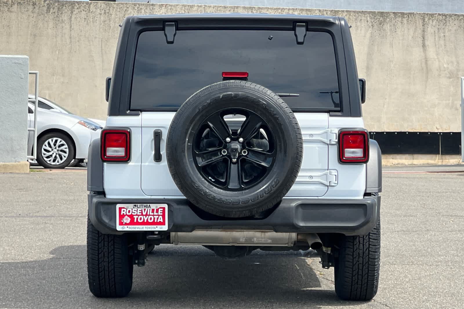 Used 2022 Jeep Wrangler Unlimited Sport AWD/4WD image 8