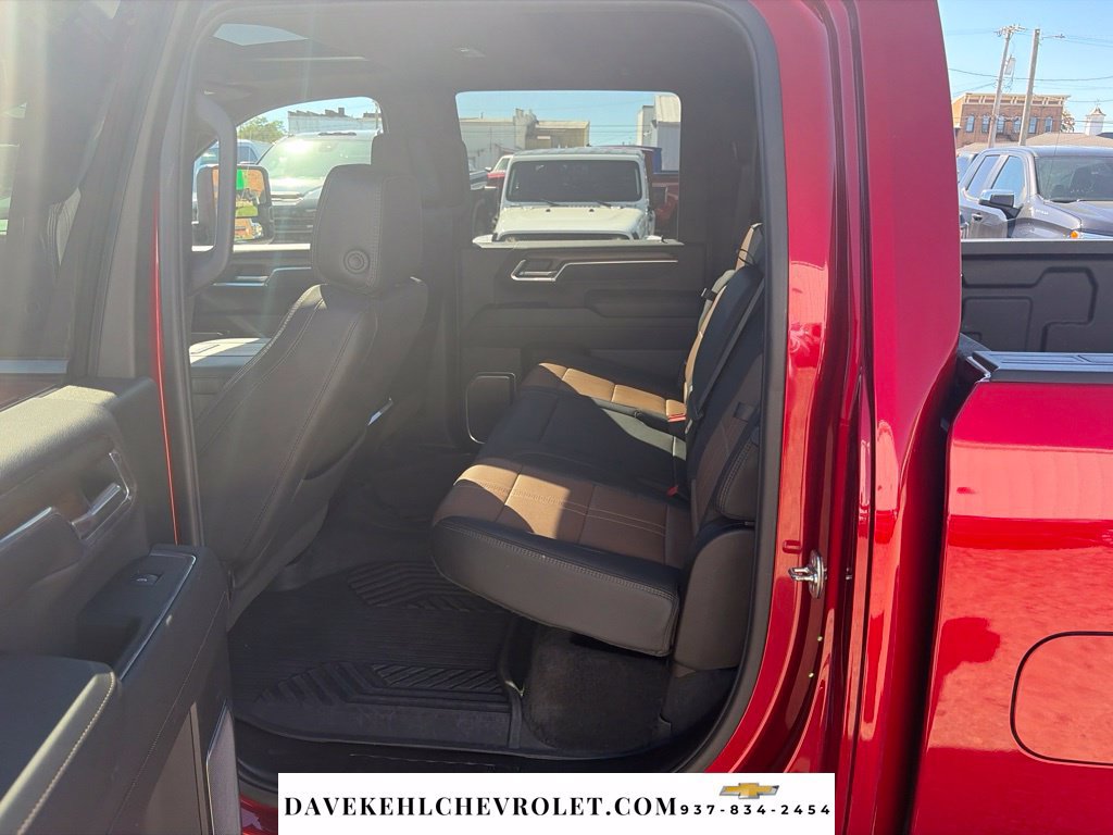 Used 2025 Chevrolet Silverado 3500 High Country w/ High Country Premium Package AWD/4WD image 22