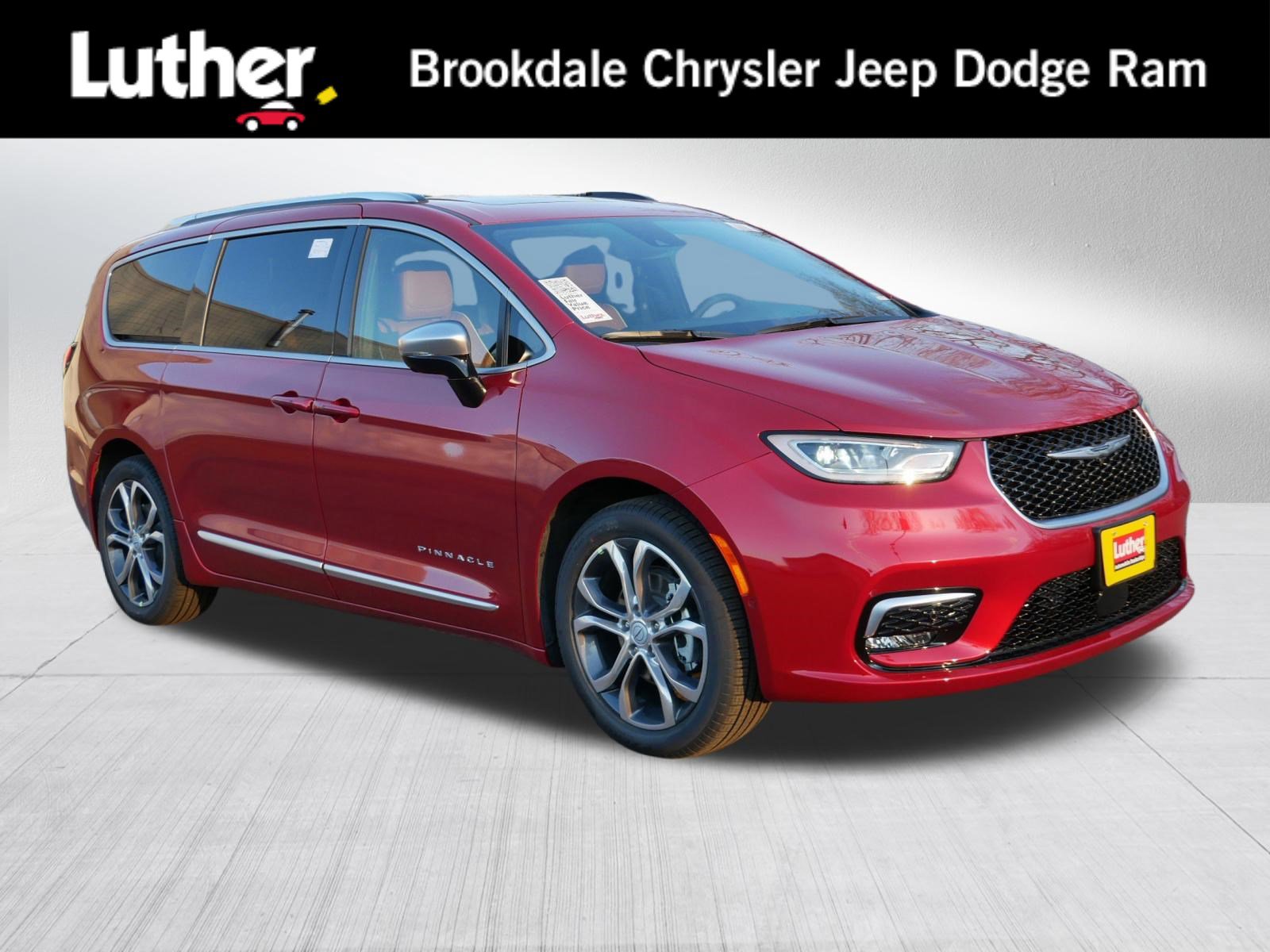 New 2026 Chrysler Pacifica Pinnacle image 1
