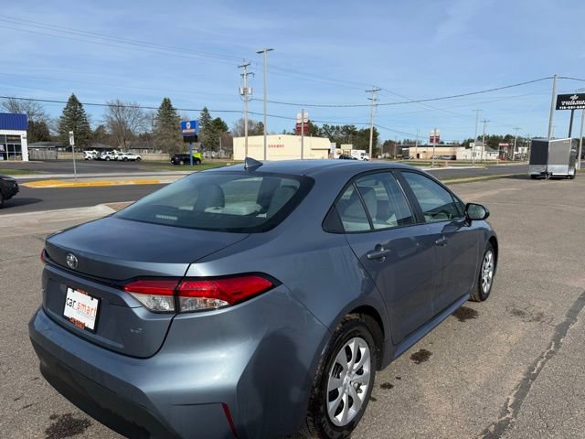 Used 2023 Toyota Corolla LE image 5