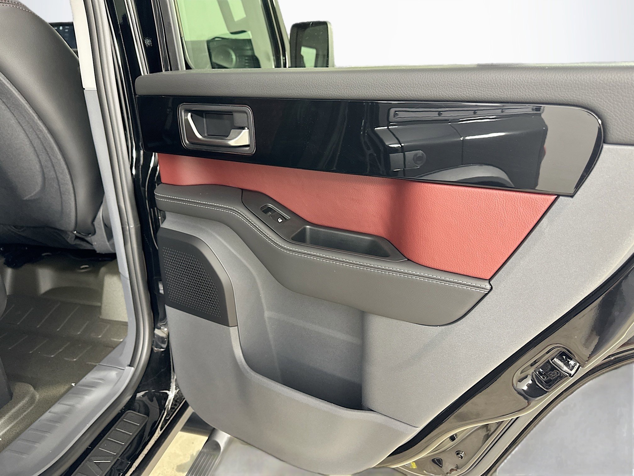 New 2024 INEOS Grenadier Fieldmaster Edition image 45