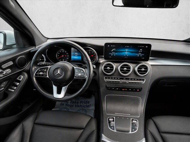 Used 2020 Mercedes-Benz GLC 300 image 26