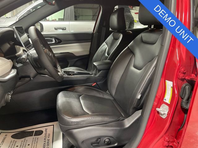 New 2026 Jeep Compass Limited image 11