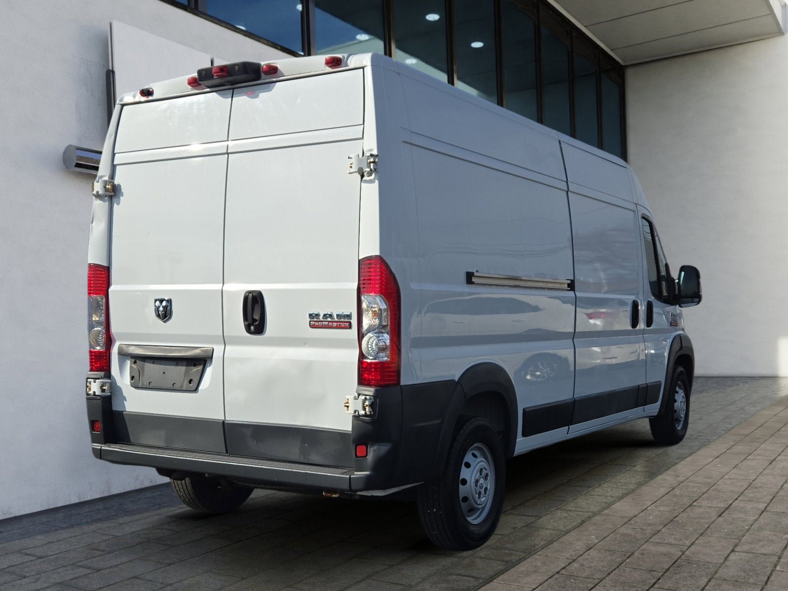 Used 2016 RAM ProMaster 2500 FWD image 3