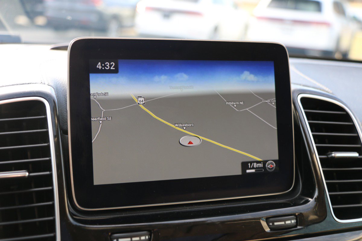 Used 2019 Mercedes-Benz GLS 550 4MATIC image 22