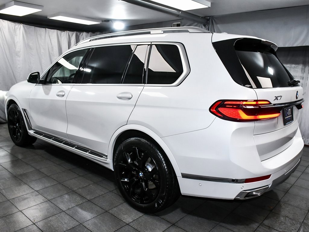 Used 2026 BMW X7 xDrive40i image 4