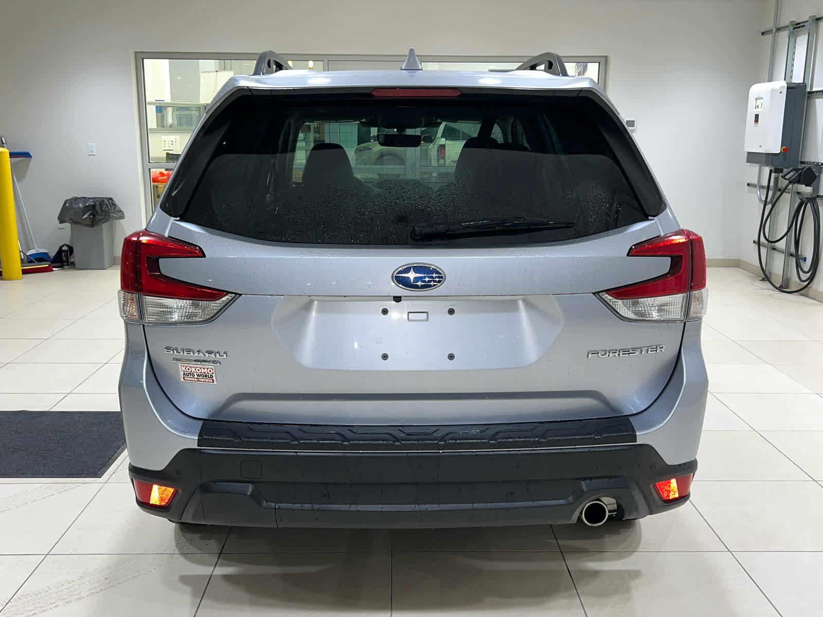 Used 2023 Subaru Forester Limited w/ Popular Package #2 AWD/4WD image 8
