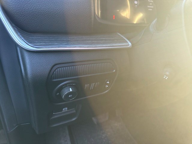 Used 2023 Jeep Wagoneer Series III w/ Preferred Equipment Group AWD/4WD image 11