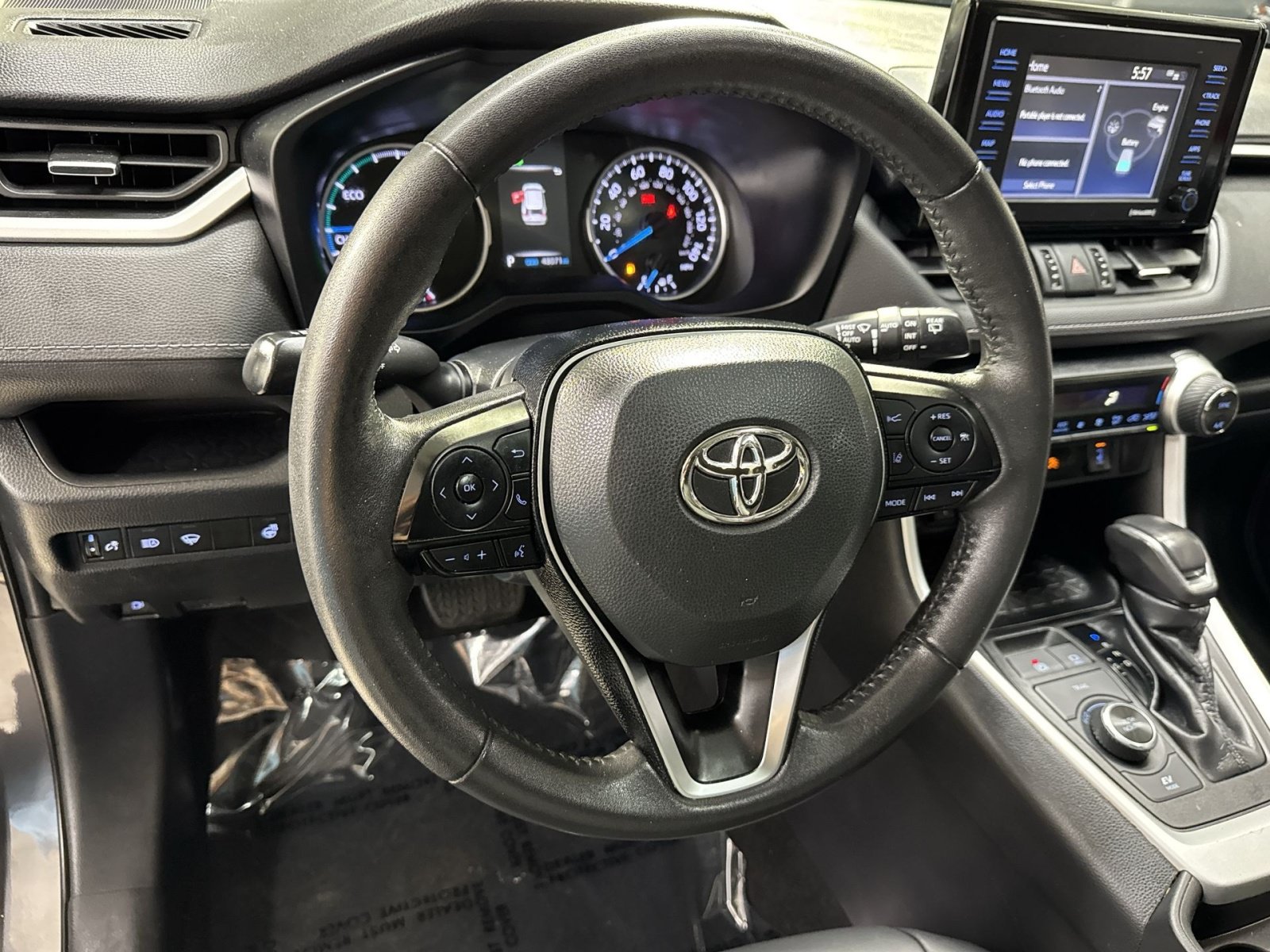 Used 2021 Toyota RAV4 XLE Premium AWD/4WD image 28