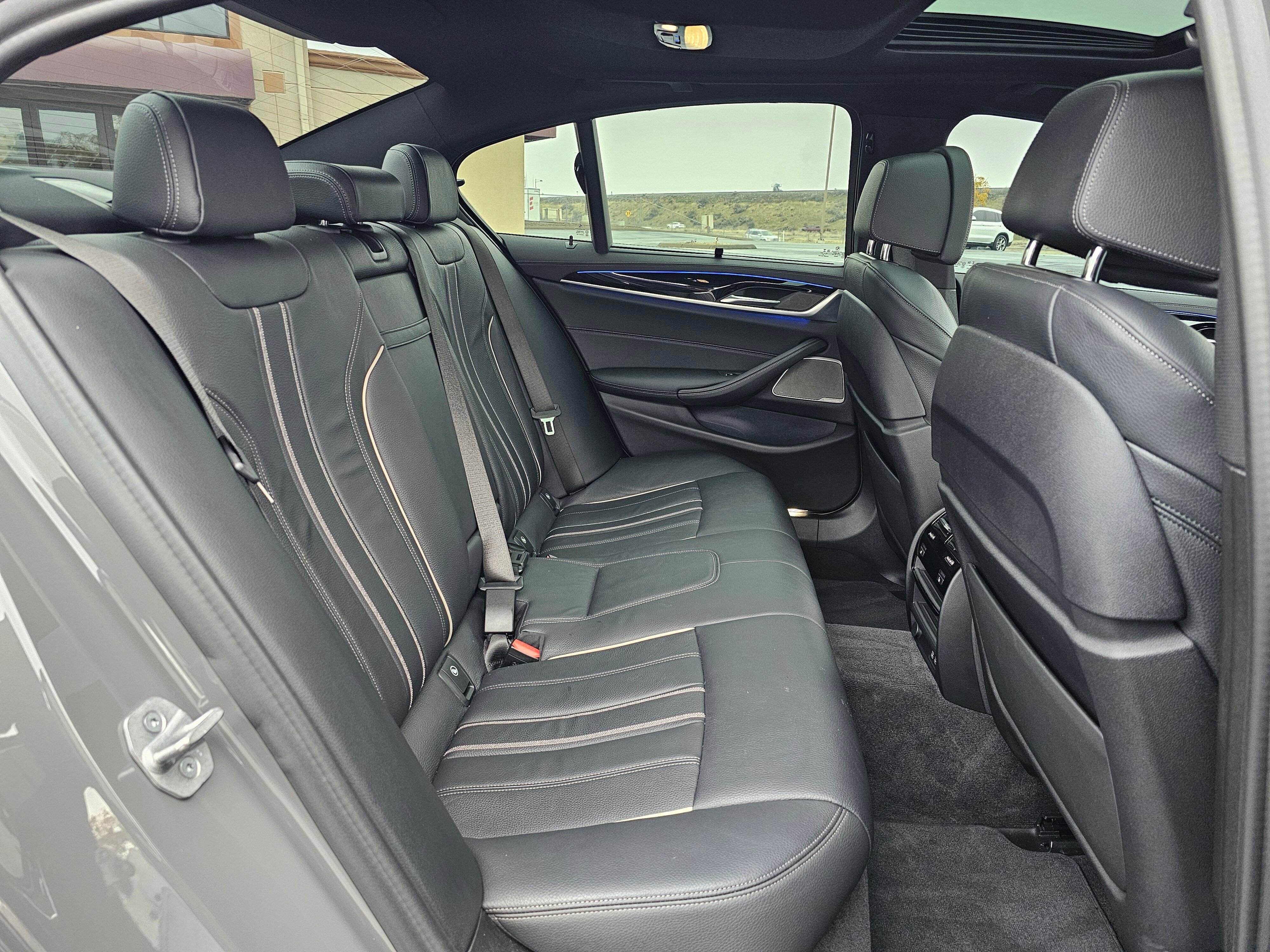 Certified 2022 BMW M550i xDrive w/ Executive Package image 14