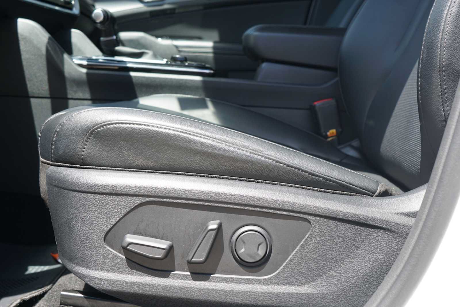 Certified 2023 Kia Sportage EX FWD image 16