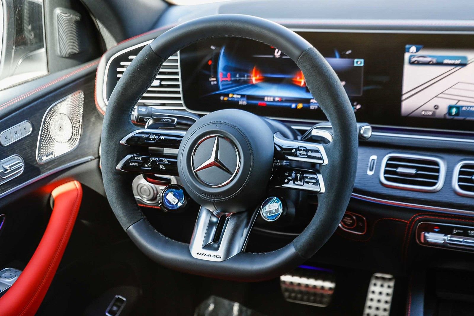 New 2026 Mercedes-Benz GLE 53 AMG 4MATIC Coupe image 13