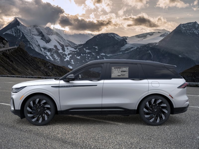 New 2026 Lincoln Nautilus Reserve AWD/4WD image 3