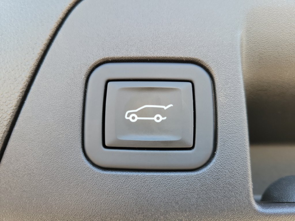 Used 2023 Buick Envision Avenir AWD/4WD image 9