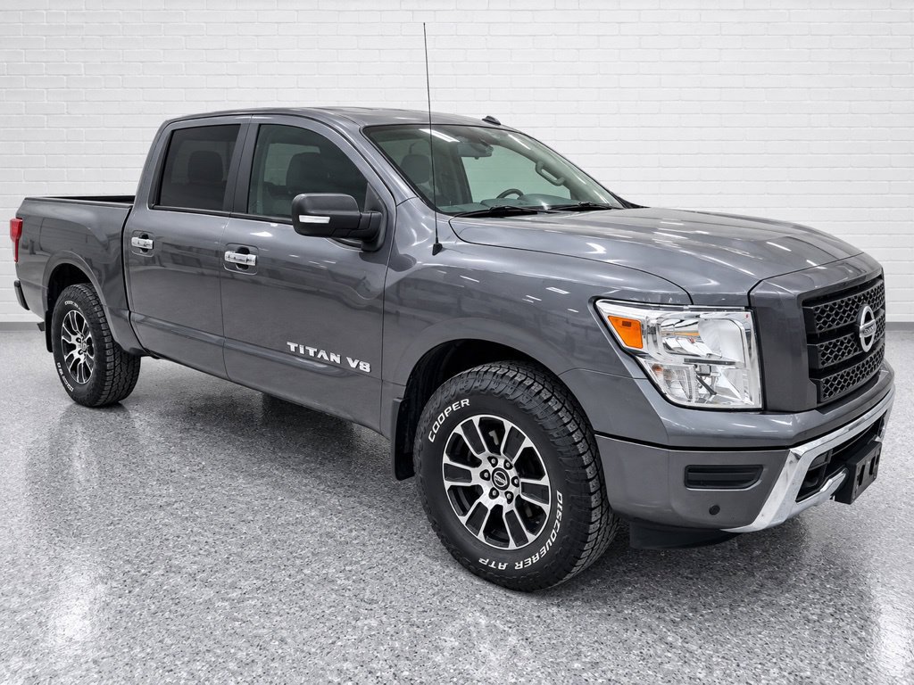 Used 2020 Nissan Titan SV w/ SV Convenience Package RWD image 5