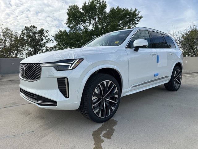 New 2026 Volvo XC90 B6 Ultra image 3