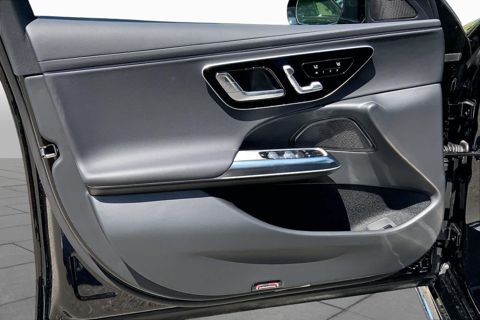 New 2027 Mercedes-Benz E 350 4MATIC Sedan image 14