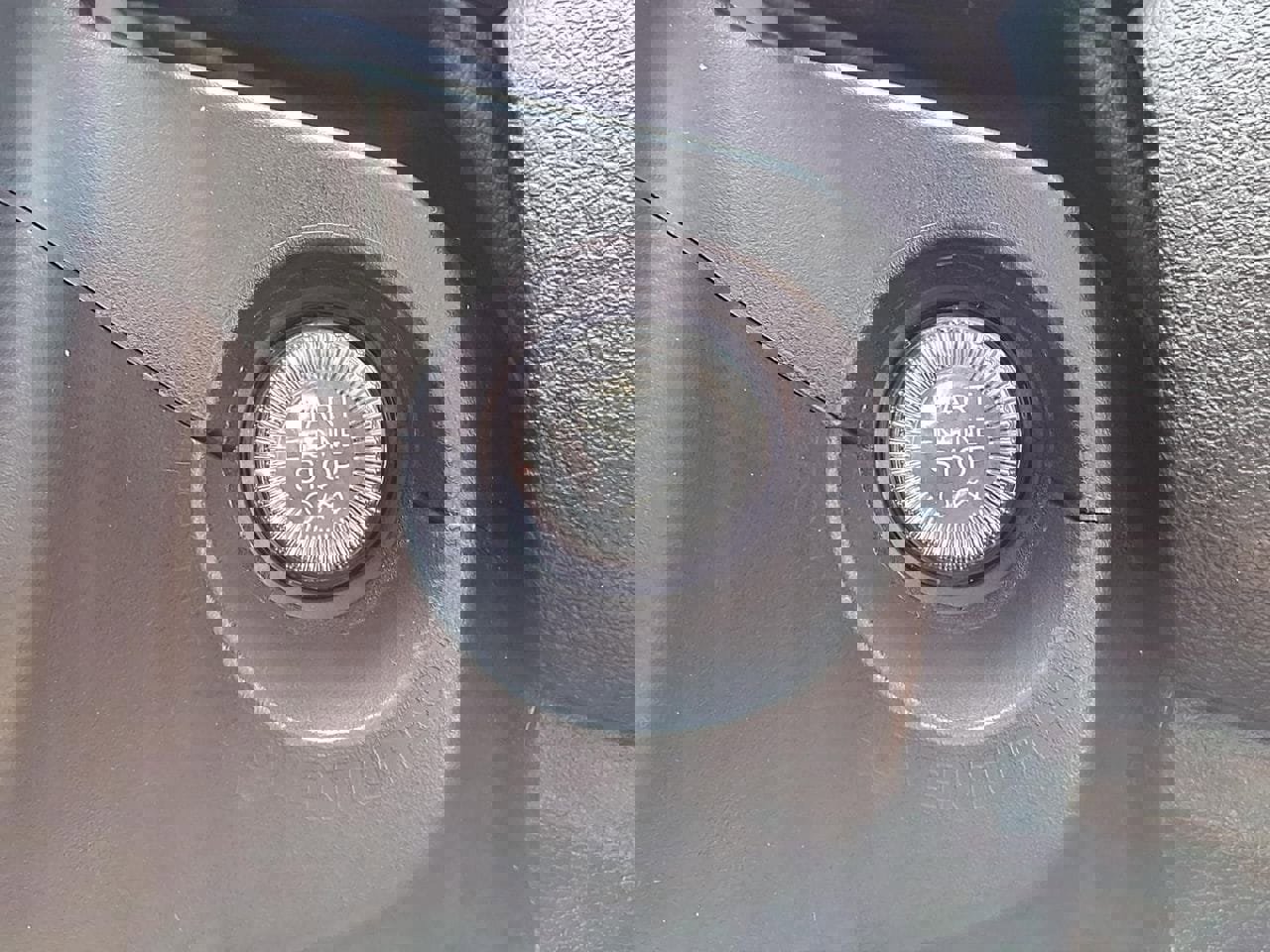 Used 2023 Jeep Renegade Latitude AWD/4WD image 23