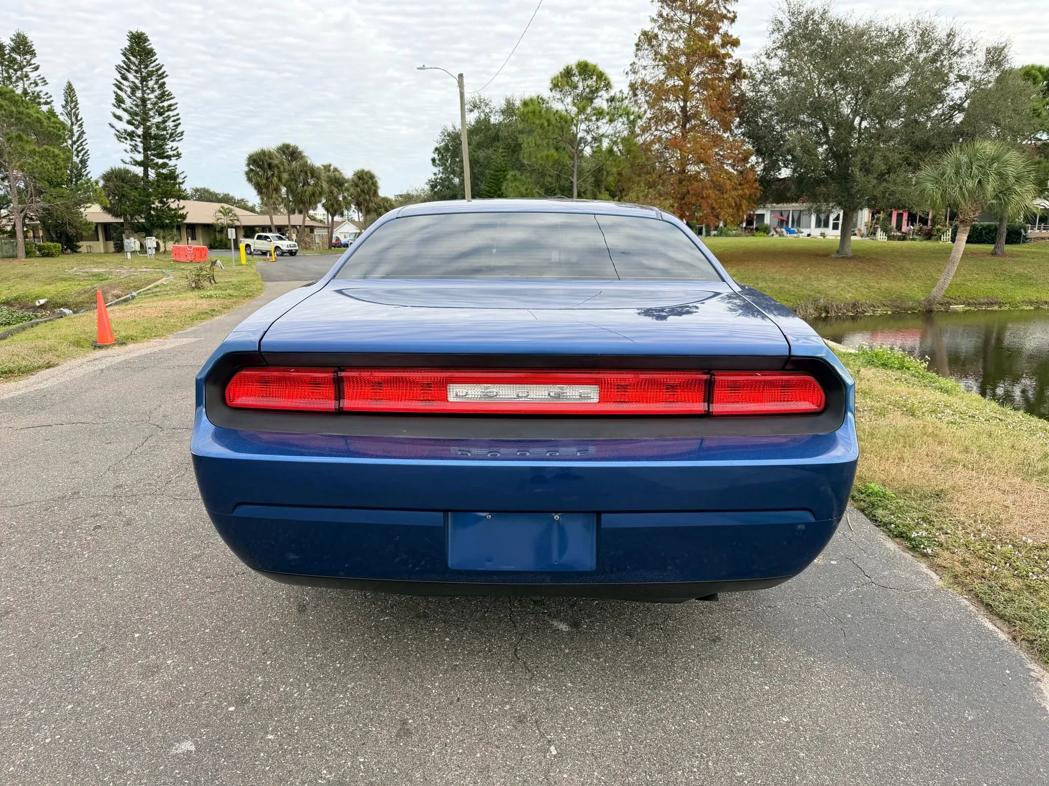 Used 2010 Dodge Challenger SE image 8