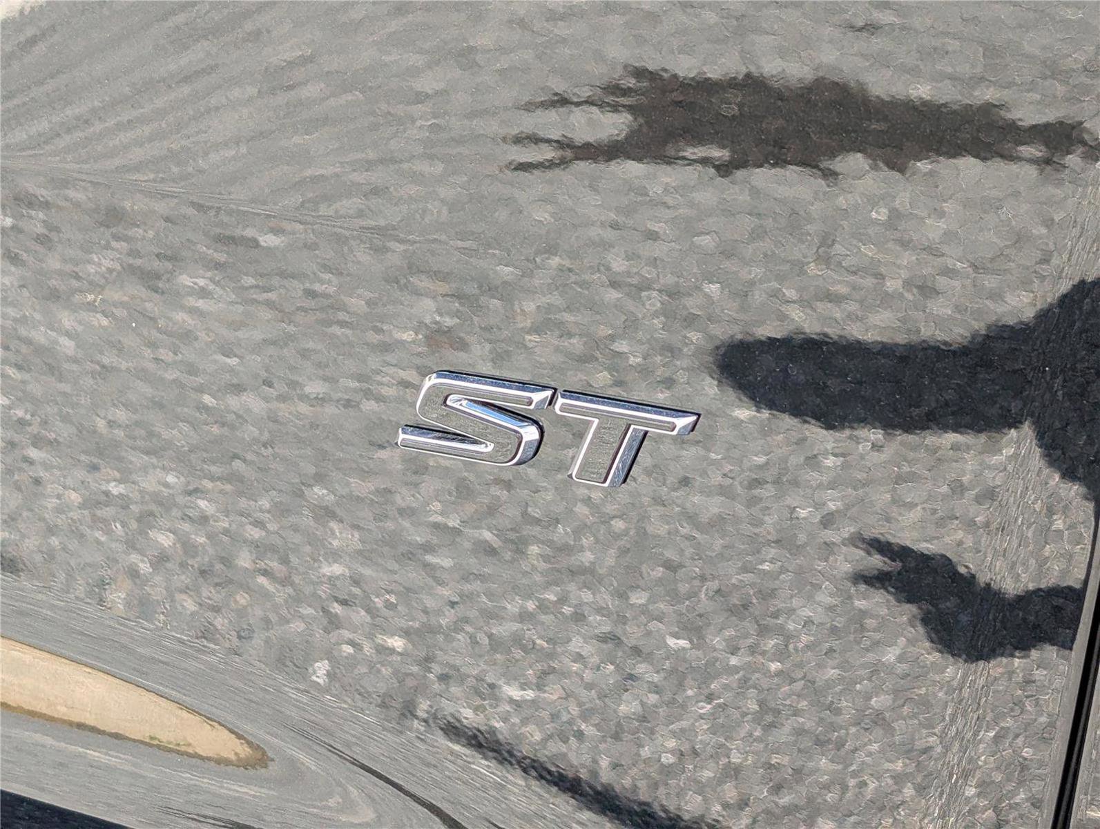 New 2026 Buick Enclave Sport Touring w/ Power Package image 6