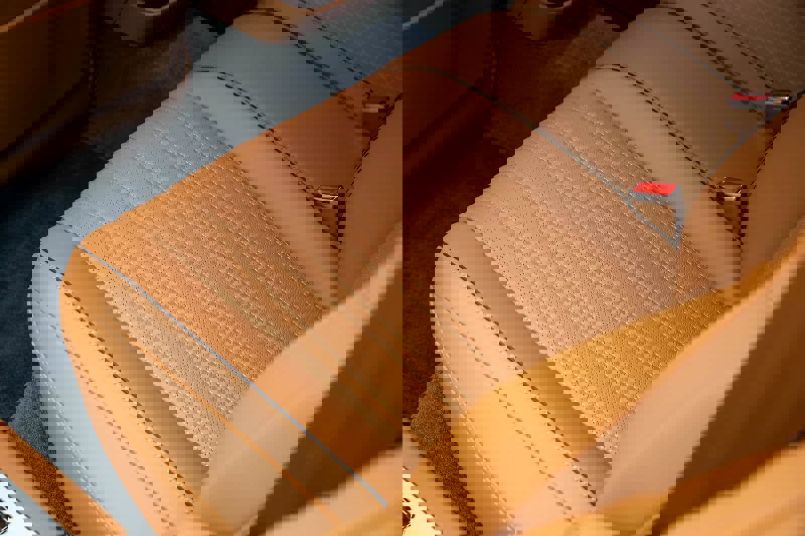 Used 2023 Bentley Flying Spur W12 image 45