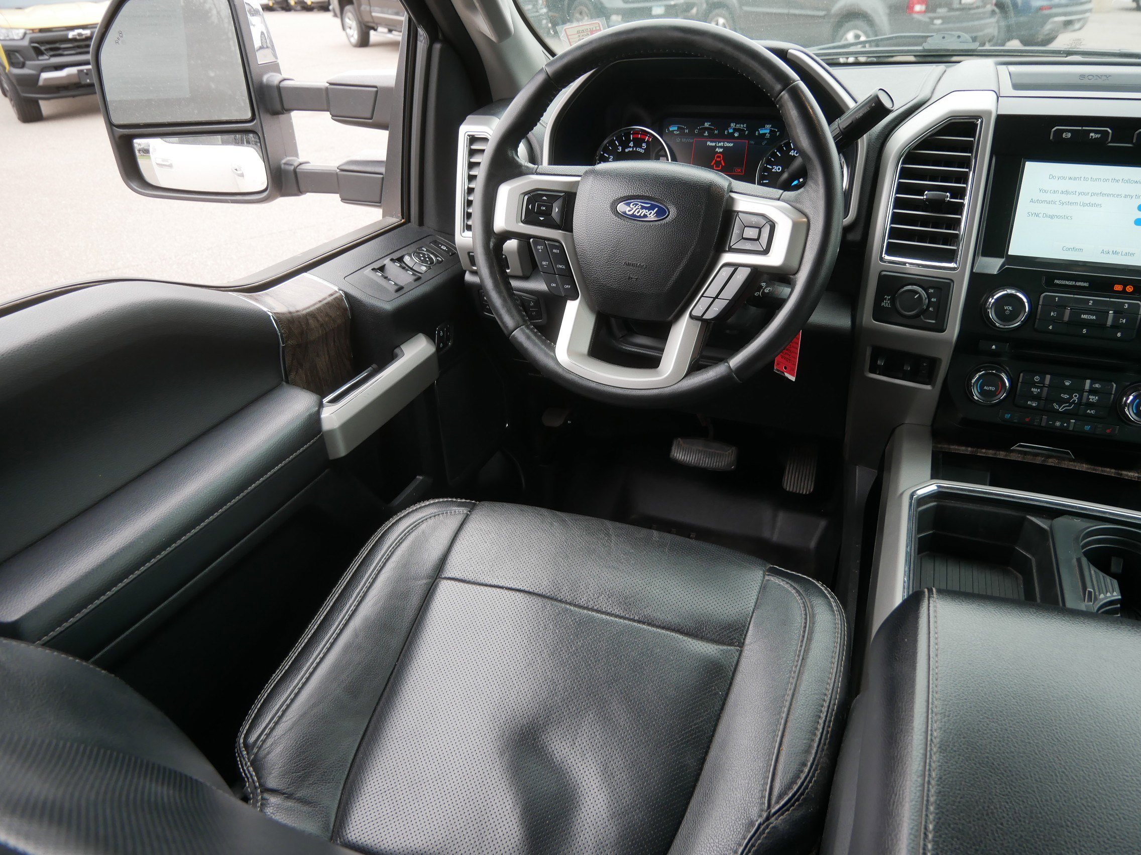 Used 2017 Ford F350 Lariat w/ Chrome Package AWD/4WD image 9