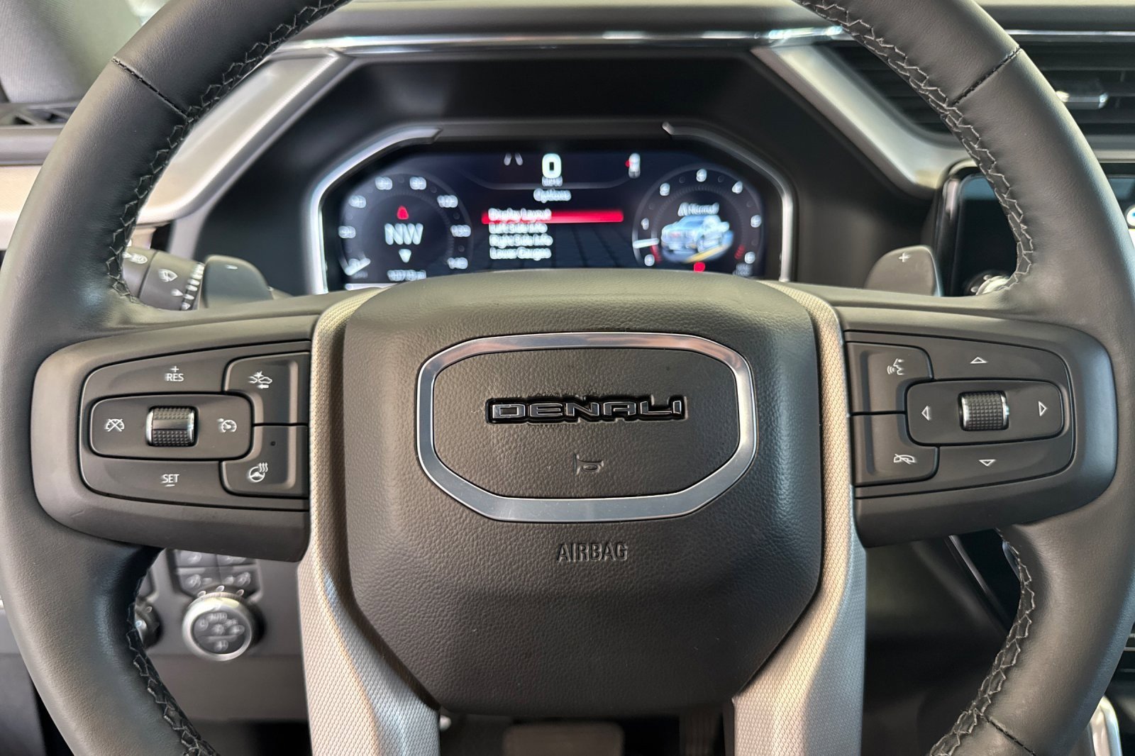 Used 2024 GMC Sierra 1500 Denali w/ Technology Package RWD image 22