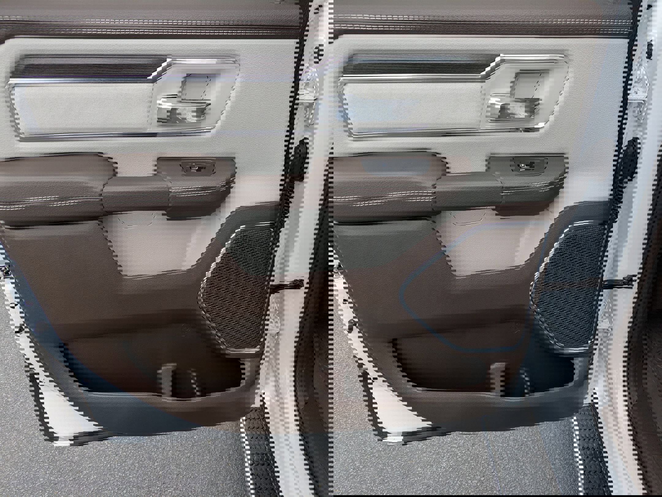 Certified 2026 RAM 1500 Laramie w/ Bed Utility Group image 27