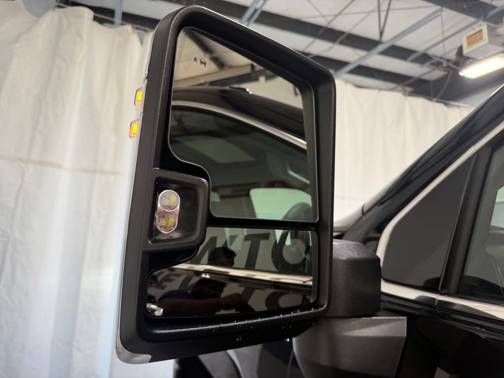 New 2026 GMC Sierra 2500 Denali w/ Denali Reserve Package AWD/4WD image 9