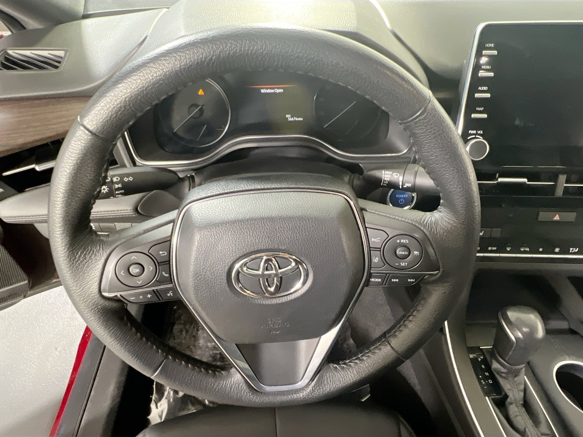 Used 2021 Toyota Avalon XLE image 11