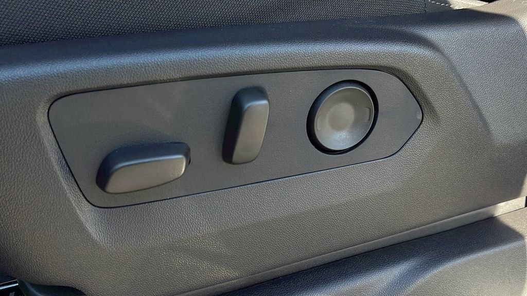 New 2026 GMC Sierra 1500 Pro w/ Pro Value Package image 12