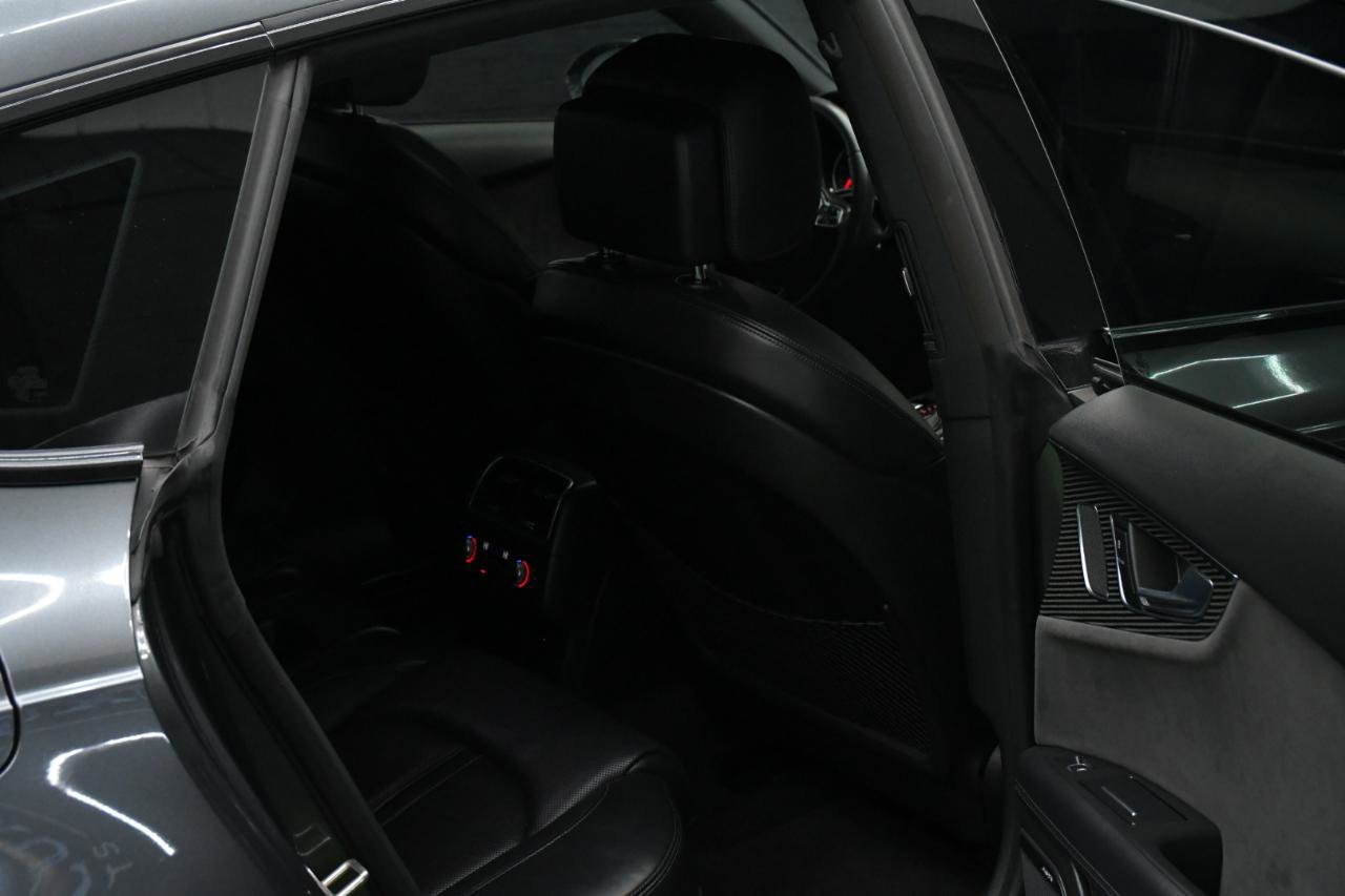 Used 2017 Audi RS 7 Performance w/ Driver Assistance Package image 39