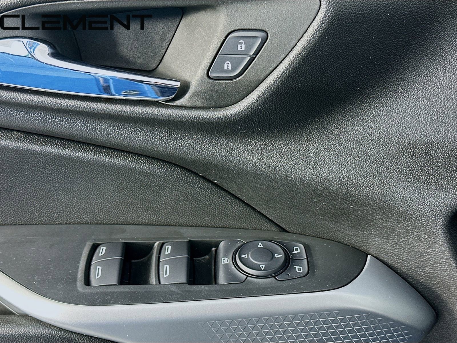 Used 2024 Chevrolet Trax RS image 24