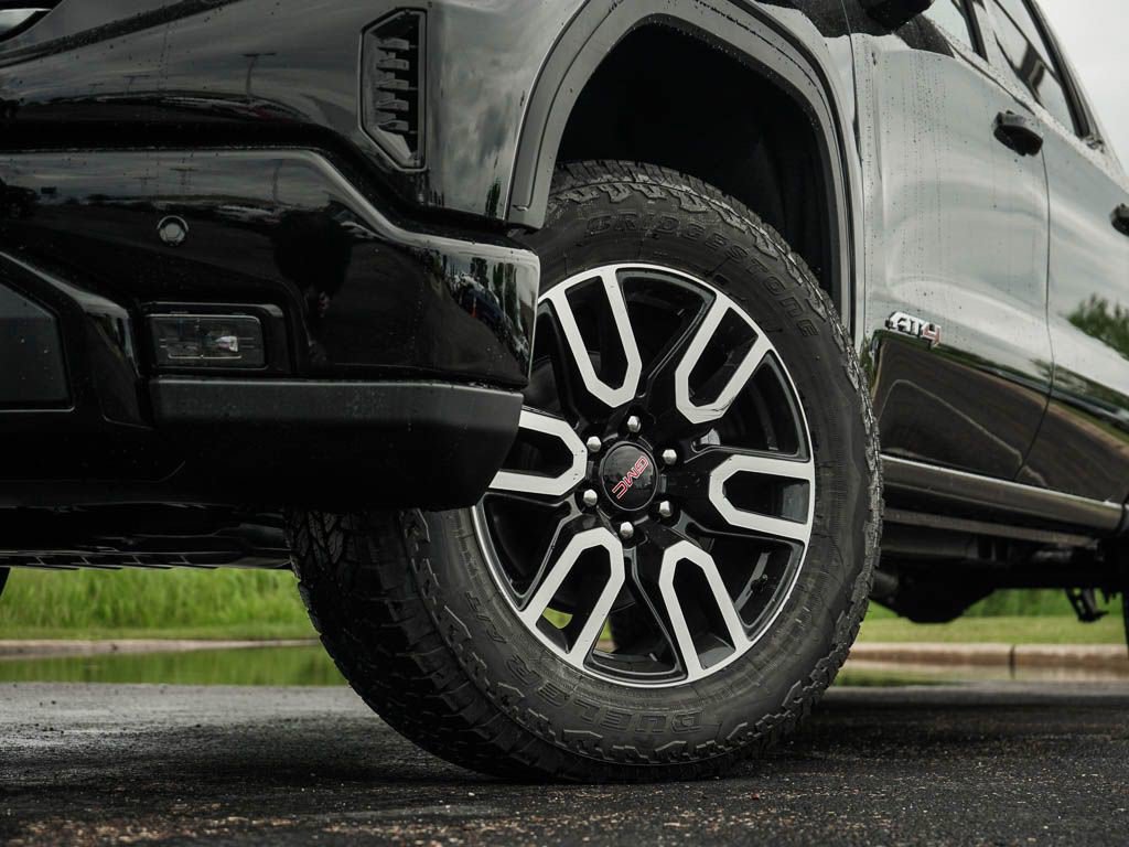 New 2026 GMC Sierra 1500 AT4 w/ AT4 Premium Package AWD/4WD image 6