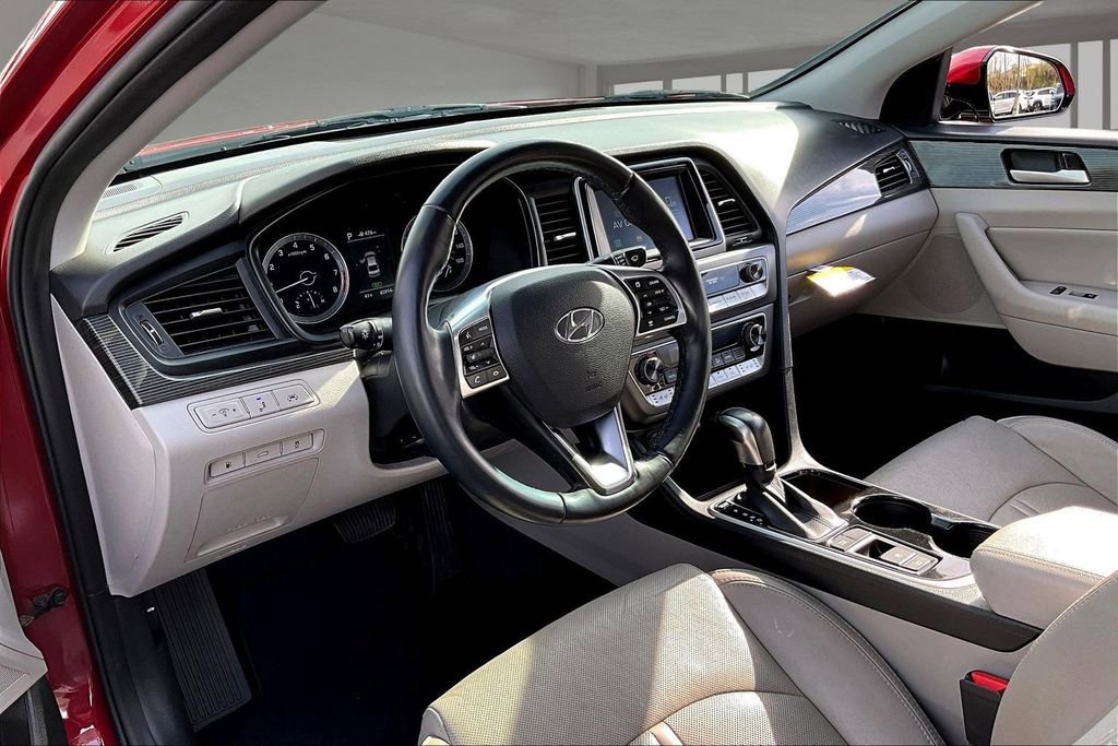Used 2018 Hyundai Sonata Limited FWD image 14