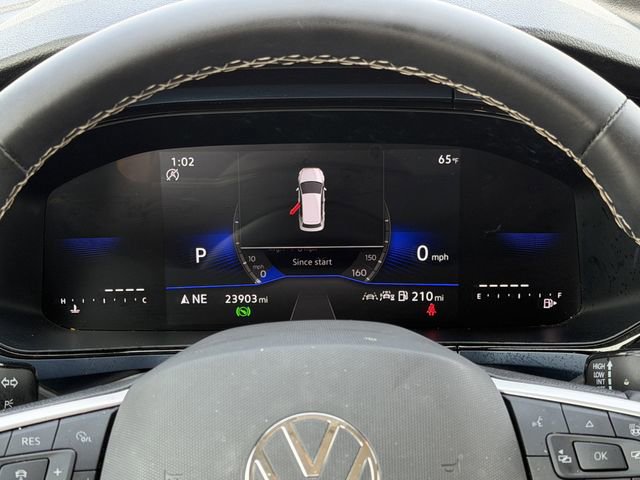 Used 2024 Volkswagen Taos SE image 16