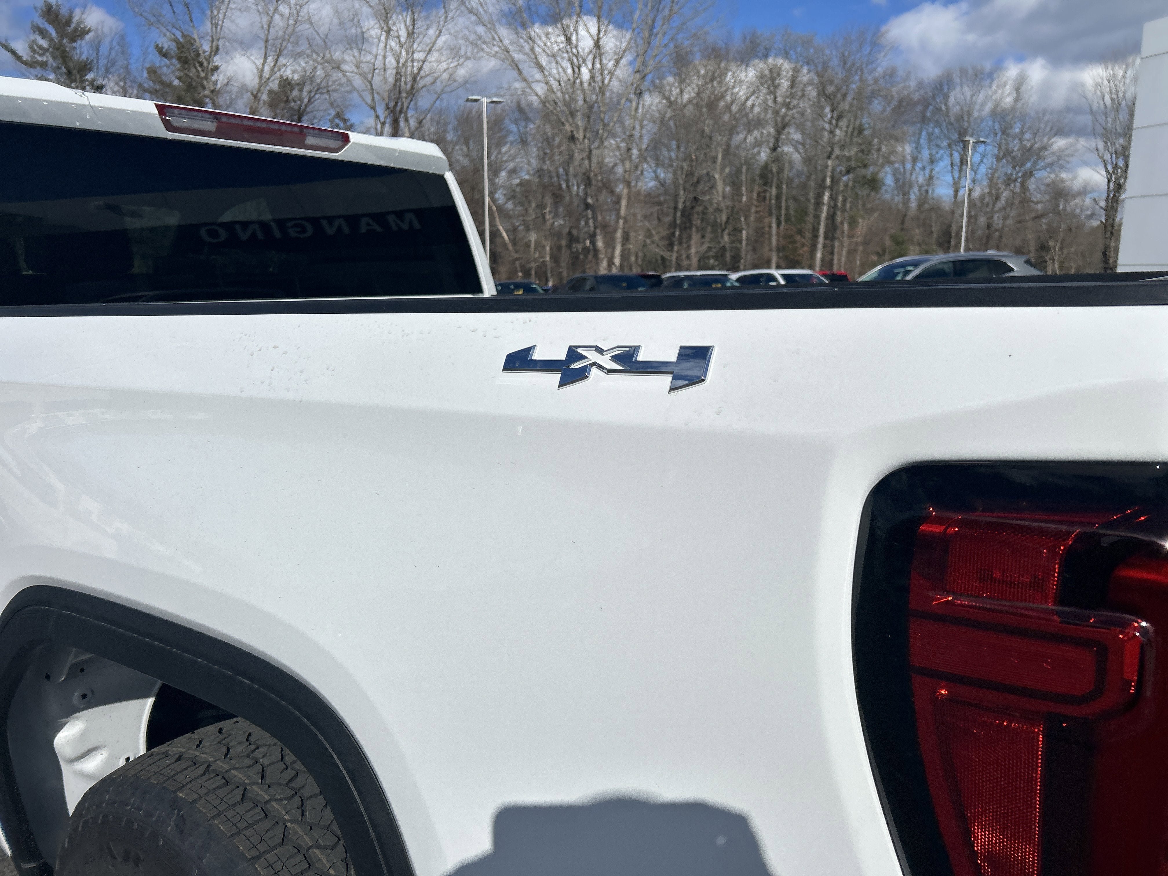 New 2026 GMC Sierra 1500 Elevation image 7