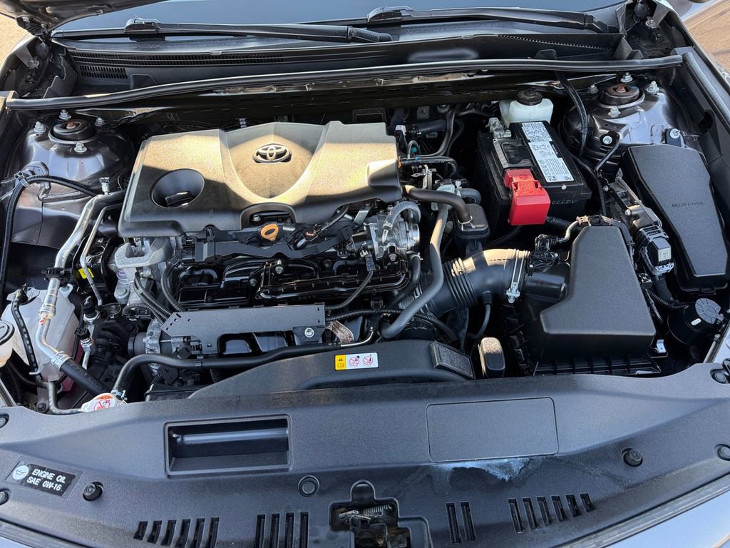 Used 2021 Toyota Camry SE w/ Cold Weather Package image 27