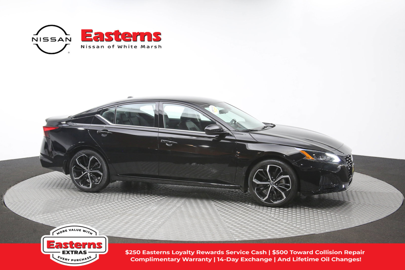 Used 2023 Nissan Altima 2.5 SR FWD image 45