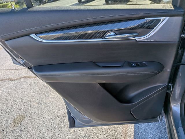 Used 2020 Cadillac XT6 Premium Luxury FWD image 27