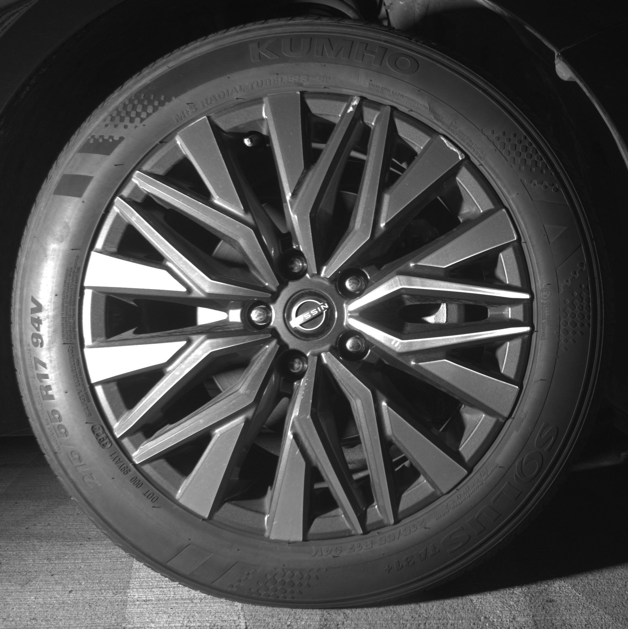 Used 2025 Nissan Altima 2.5 SV FWD image 13