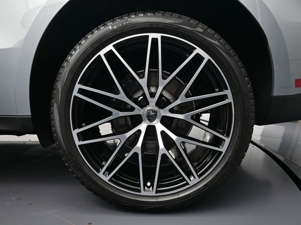 New 2026 Porsche Macan Turbo image 26
