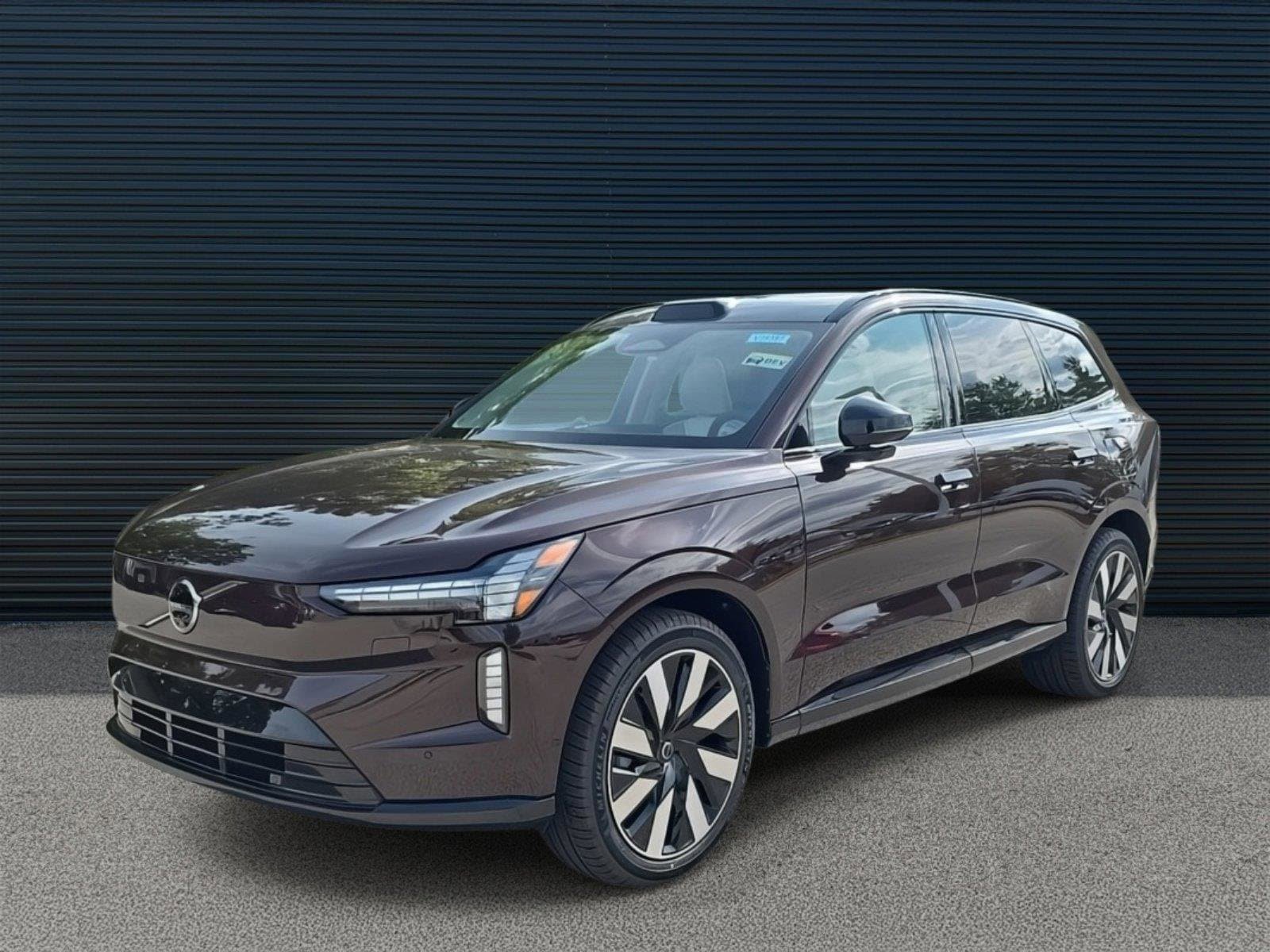 New 2025 Volvo EX90 Ultra