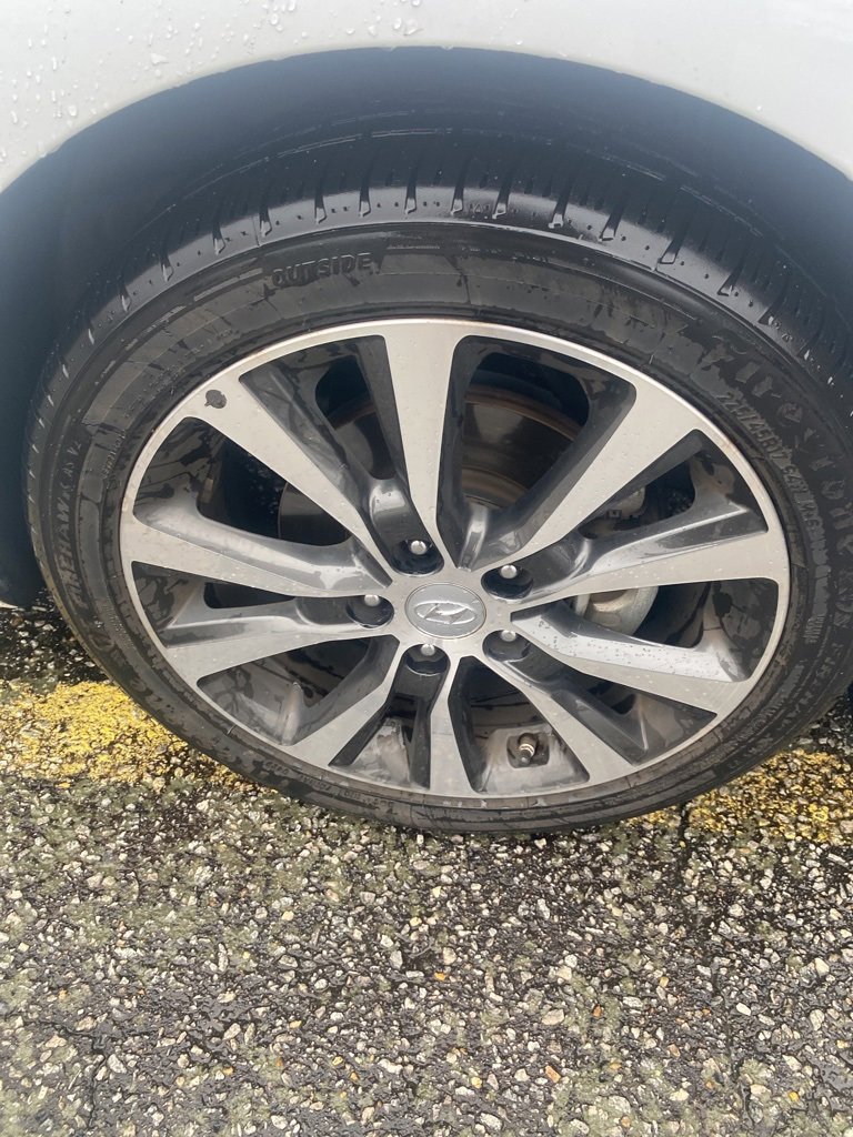 Used 2020 Hyundai Elantra GT image 10