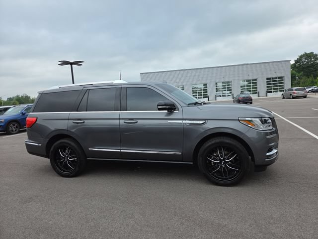 Used 2021 Lincoln Navigator Reserve w/ Luxury Package AWD/4WD image 2