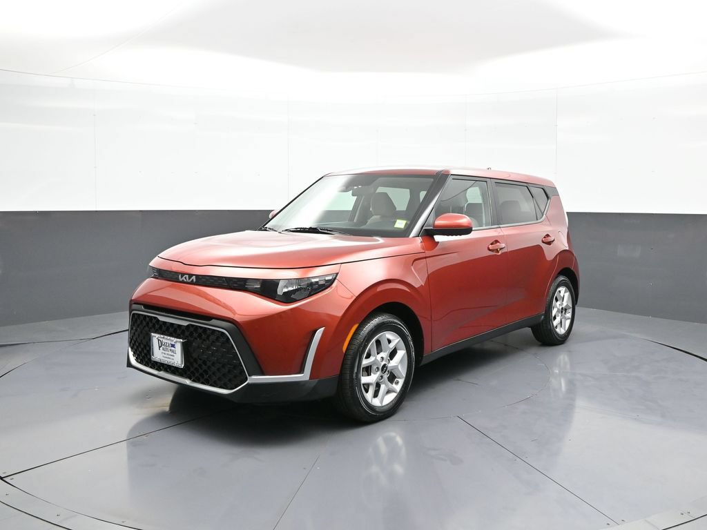 Certified 2023 Kia Soul LX w/ Option Group 015