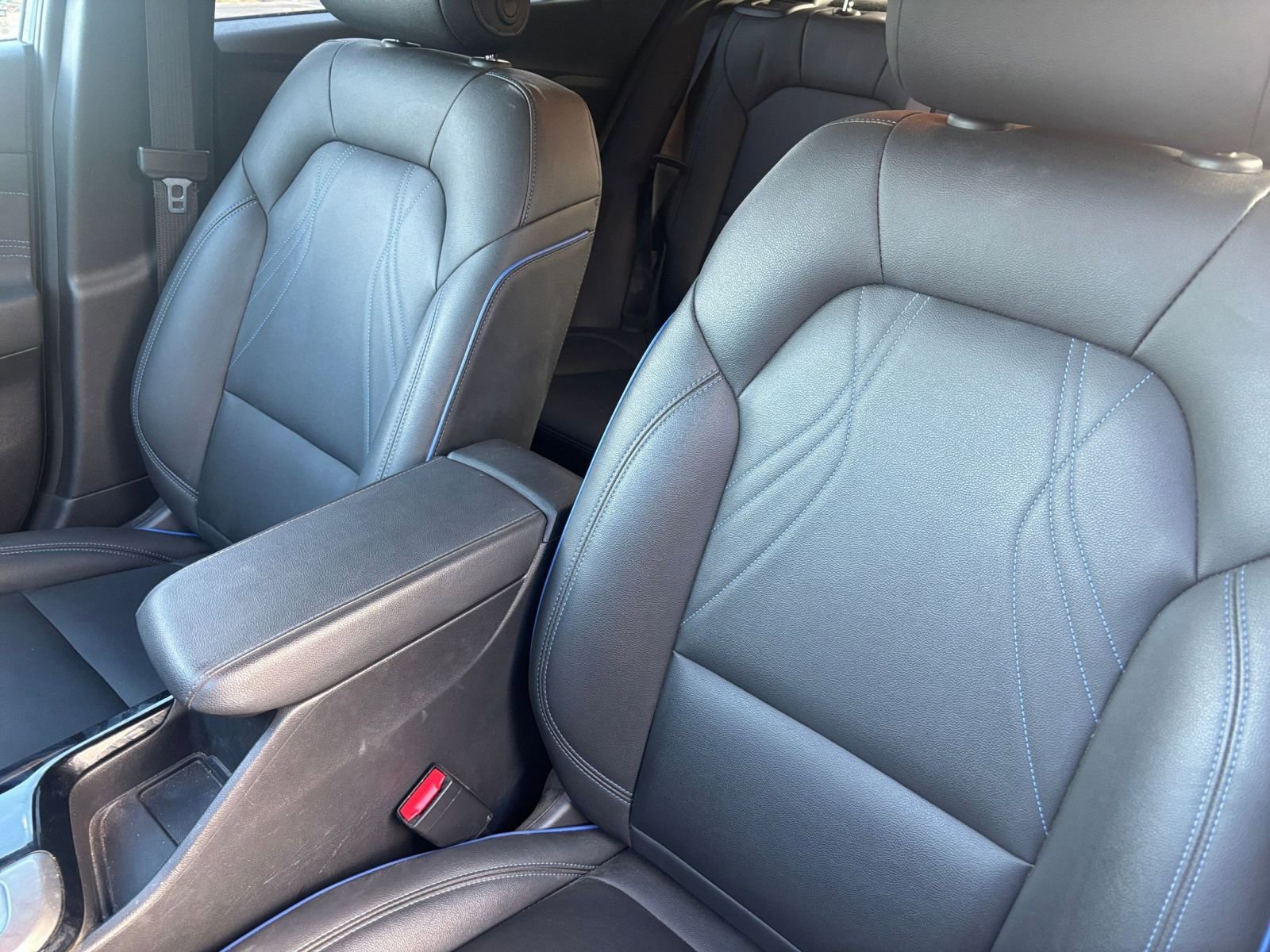 Used 2025 Buick Envista Sport Touring image 34