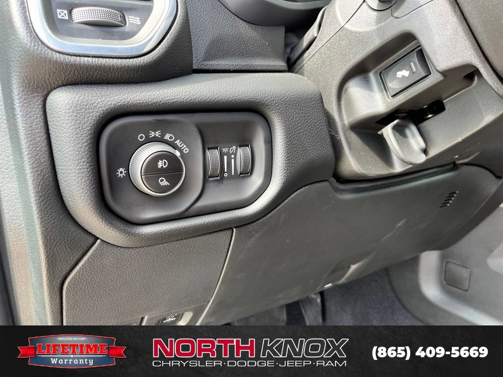 New 2026 RAM 2500 Laramie AWD/4WD image 7