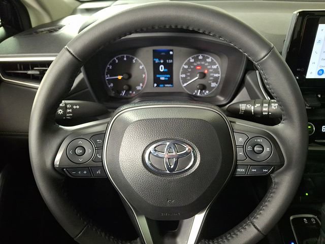 Used 2024 Toyota Corolla Cross LE image 18