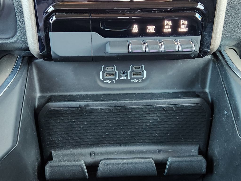 Used 2021 RAM 1500 Laramie image 35